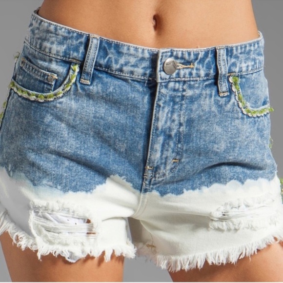 Free People Bleach Dipped Cutoff Shorts - Picture 1 of 9